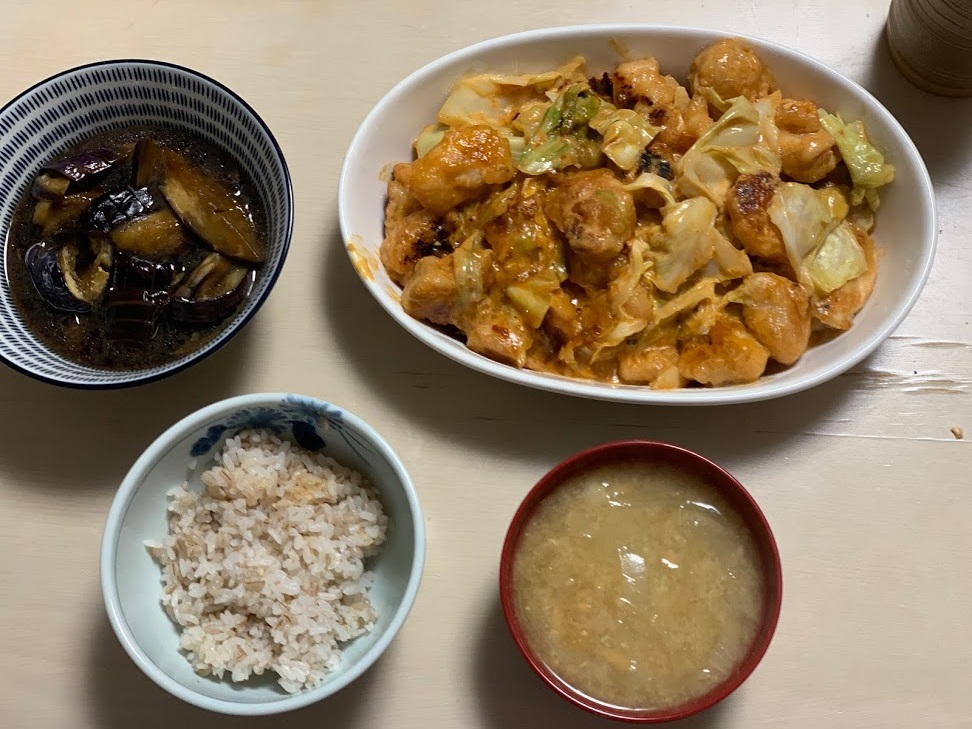 鶏むね肉とキャベツのオーロラ炒め